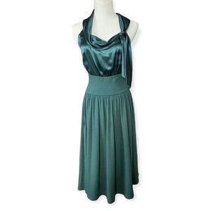 Like new Max Mara Emerald Green Empire Waist Evening Dress Size 6 US 40 Italian